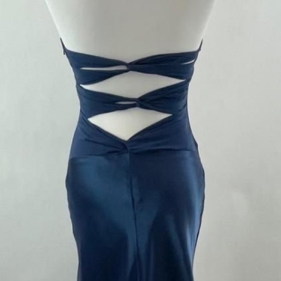 RARE BETSY & ADAM BLUE GOWN - NWT - Picture 5 of 15